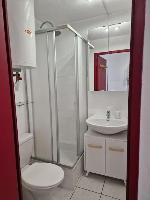Agreable 3 Personnes La Nouvelle Rdc Et Petit Jardin *