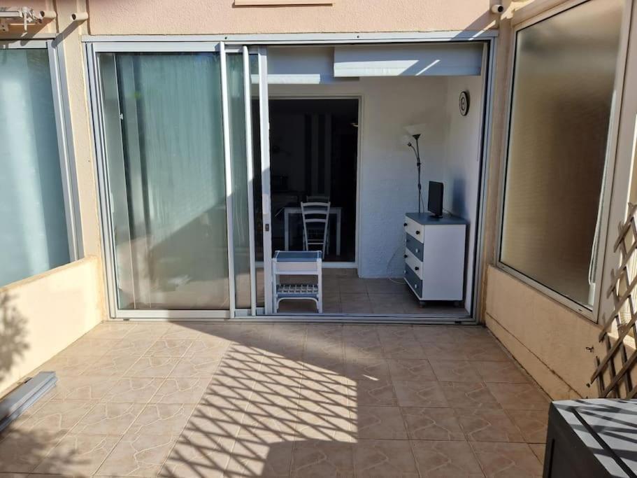 Agreable 3 Personnes La Nouvelle Rdc Et Petit Jardin
