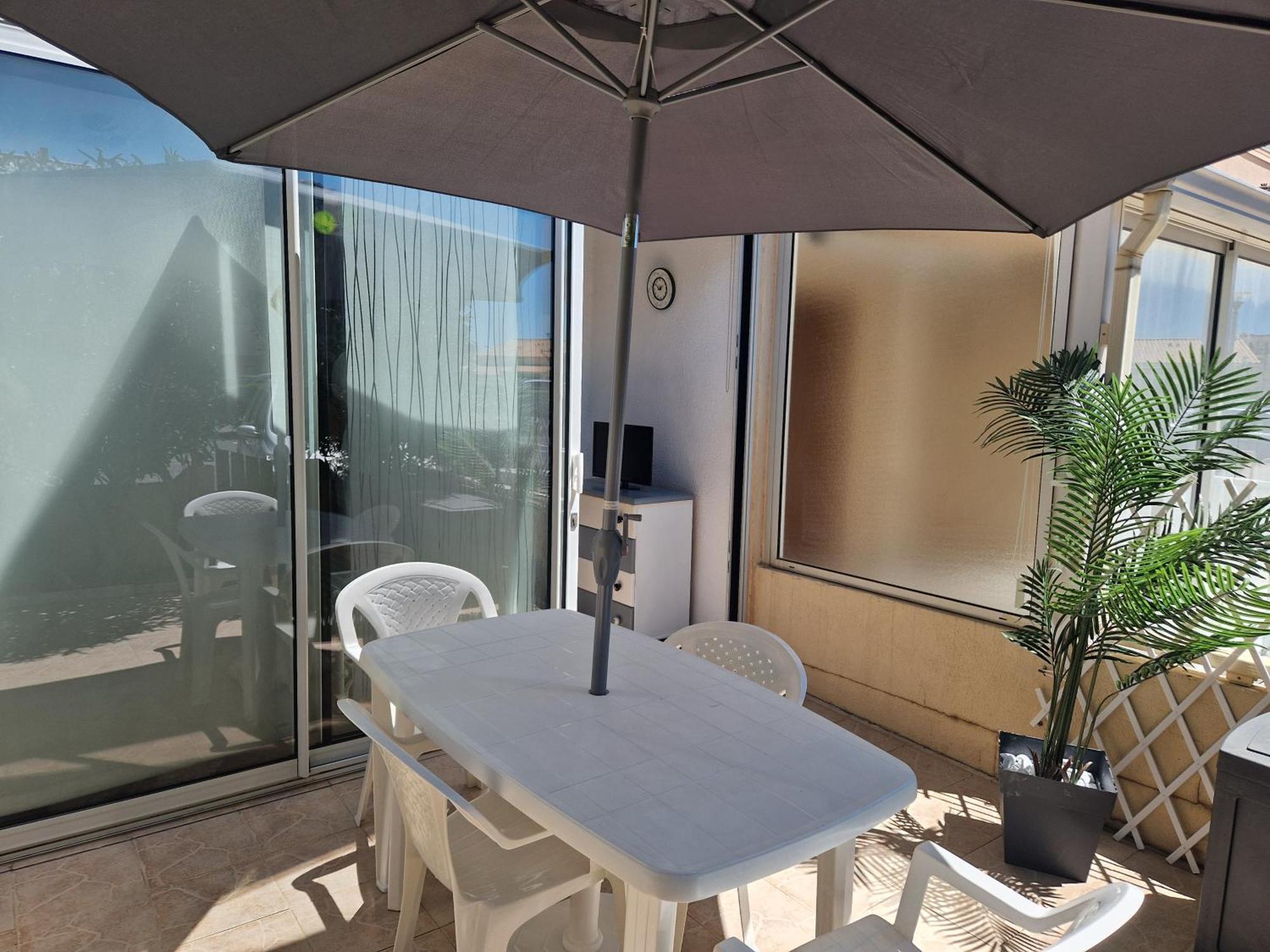 Agreable 3 Personnes La Nouvelle Rdc Et Petit Jardin Appartement Port-la-Nouvelle